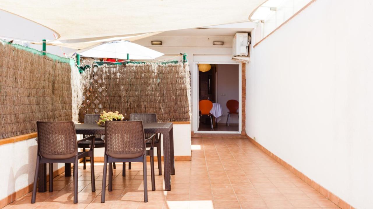 Patio Budget Apartment 12 Калонже Экстерьер фото