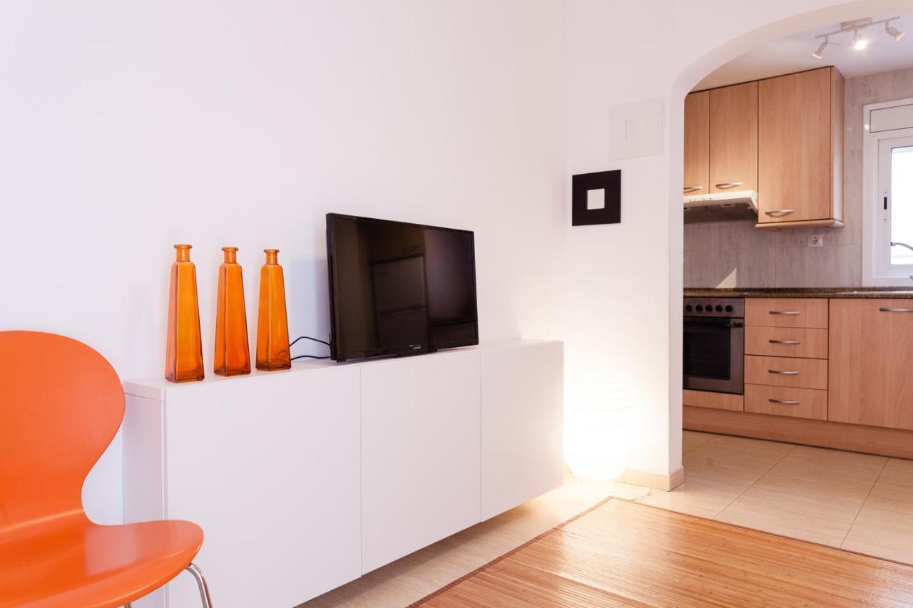 Patio Budget Apartment 12 Калонже Экстерьер фото