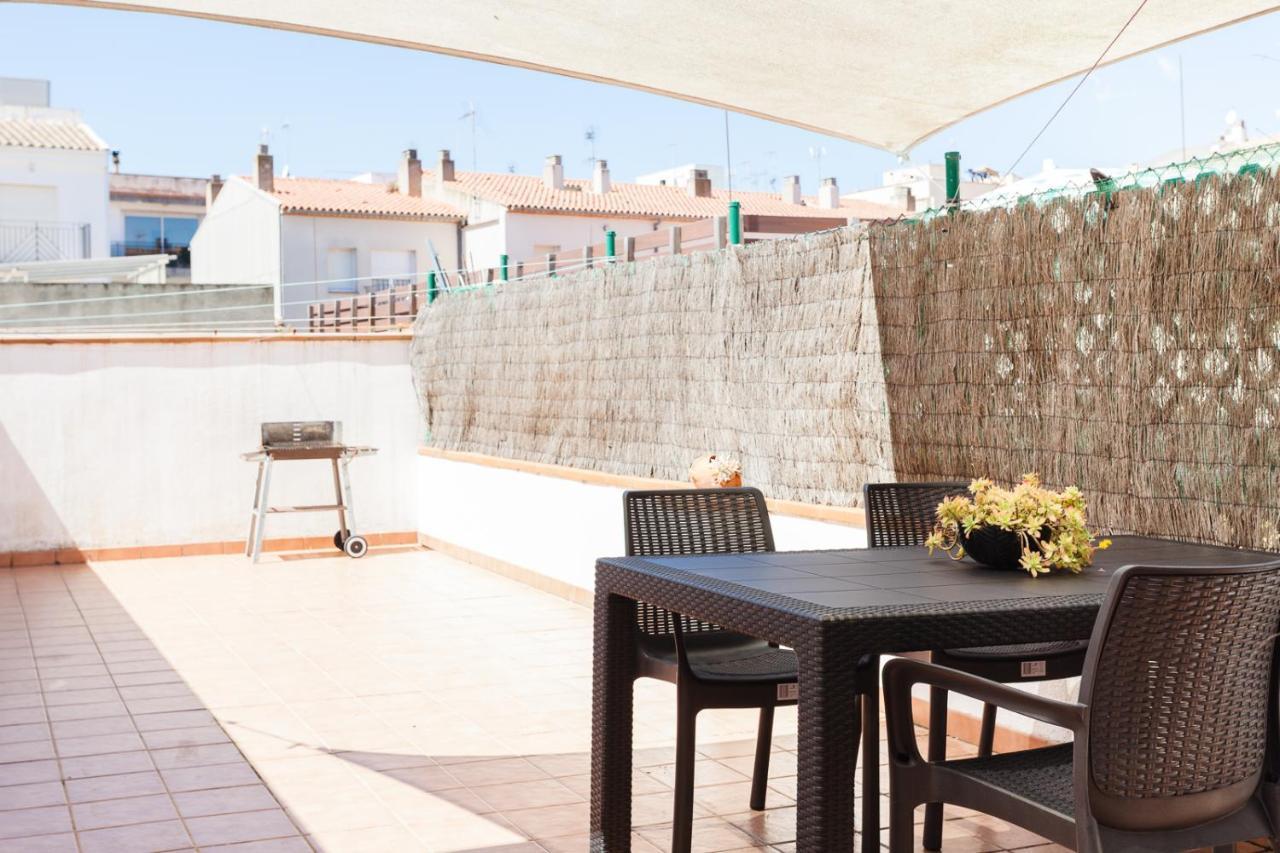 Patio Budget Apartment 12 Калонже Экстерьер фото