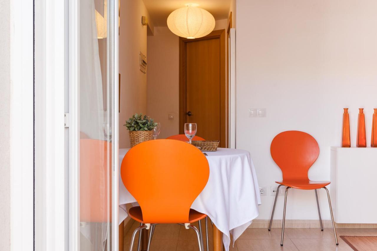 Patio Budget Apartment 12 Калонже Экстерьер фото